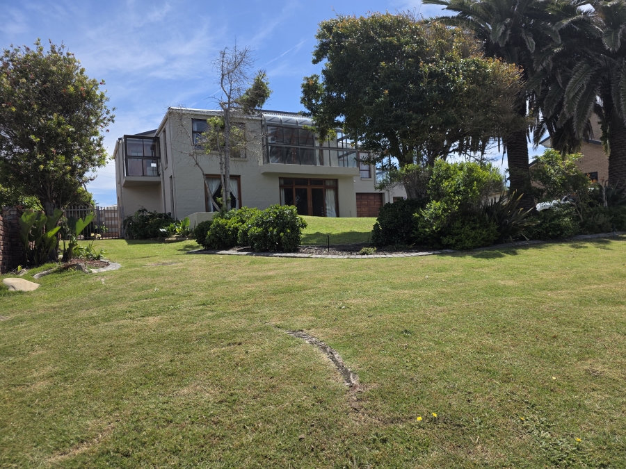 5 Bedroom Property for Sale in Bayview Western Cape